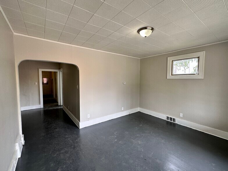 More Photos Of 14028 Faircrest St, Detroit Apartments For Sale