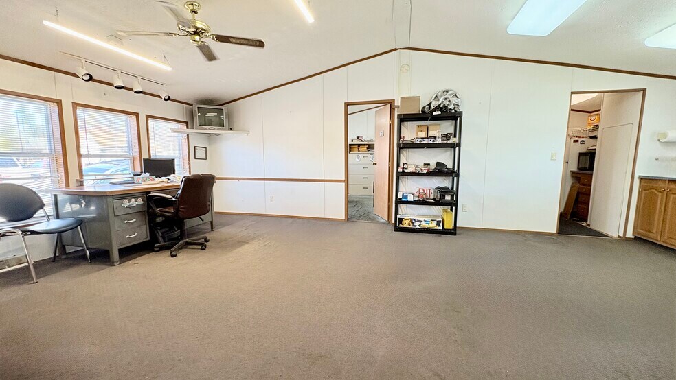 More Photos Of 1310 Poplar st, Terre Haute General Retail For Sale