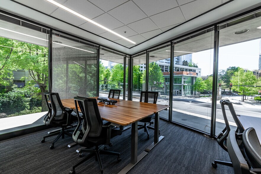 More Photos Of 3333 Peachtree Rd Ne, Atlanta Office For Lease