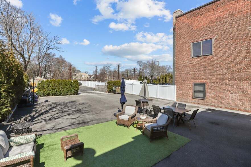 More Photos Of 638-640 Halstead Ave, Mamaroneck Apartments For Sale