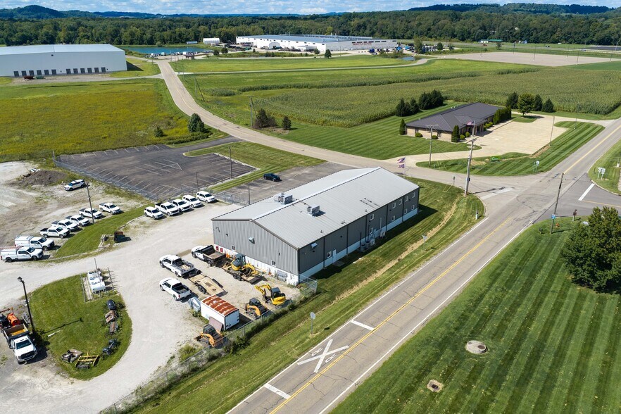 More Photos Of 2050 Reiser Ave SE, New Philadelphia Warehouse For Sale
