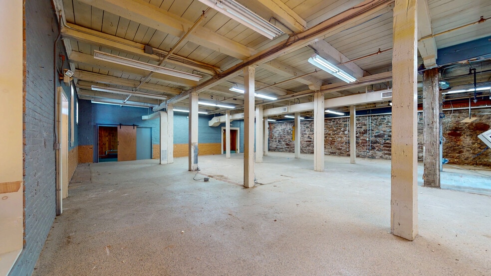 More Photos Of 35 Oakland St, Manchester Warehouse For Sale