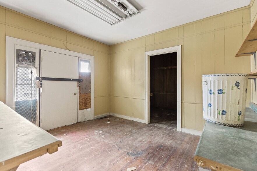 More Photos Of 2507 McCallie Ave, Chattanooga Office Residential For Sale