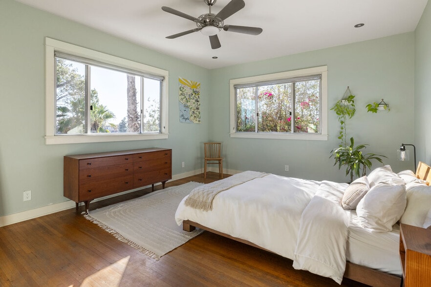 More Photos Of 1642 Elevado St, Los Angeles Multifamily For Sale