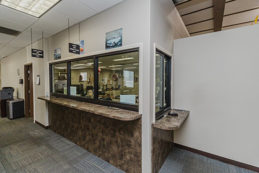 More Photos Of 3101 S Broadway St, Wichita Freestanding For Sale