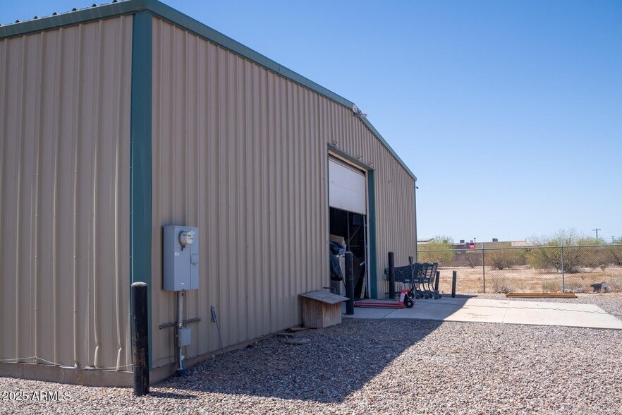 More Photos Of 8282 W Sandy Ln, Arizona City Warehouse For Sale
