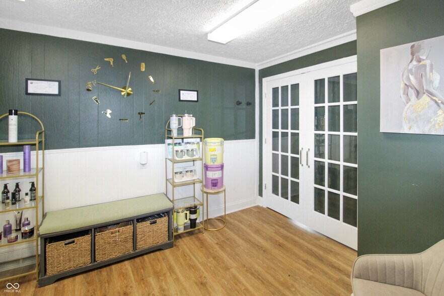 More Photos Of 103 S County Road 625 E, Avon Office For Sale