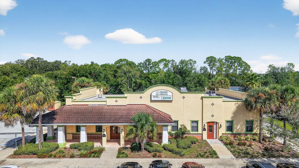 Primary Photo Of 1511 Buenos Aires Blvd, Lady Lake Funeral Home For Lease