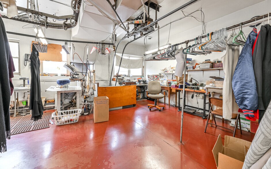 More Photos Of 4145 Brownsville Rd, Pittsburgh Storefront For Sale