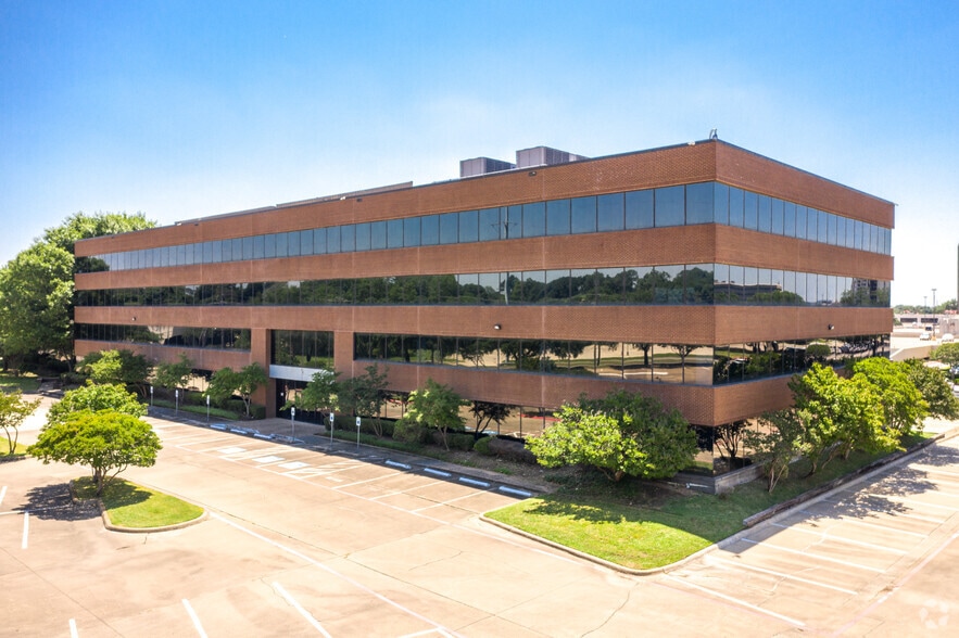 Primary Photo Of 1430 Empire Central Dr, Dallas Office For Lease