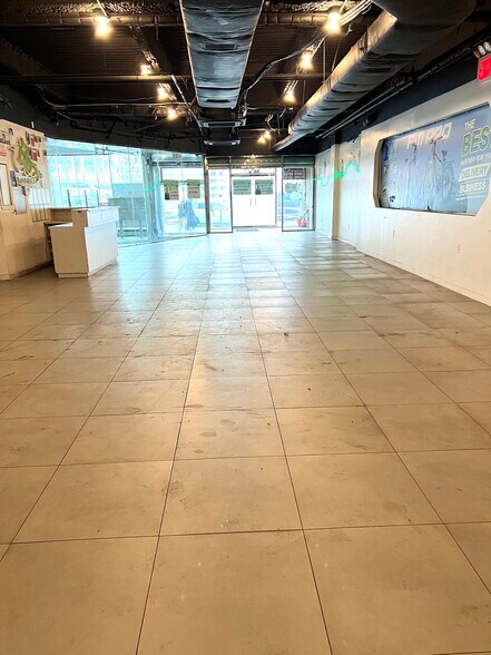 More Photos Of 136-40 39th Ave, Flushing Office For Lease