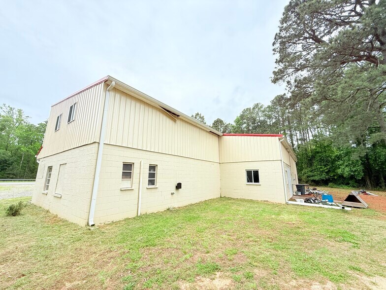 More Photos Of 7154 Richmond Hwy, Tappahannock Light Manufacturing For Sale