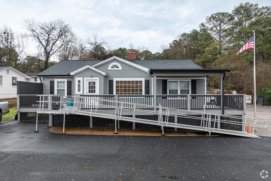 More Photos Of 1009 N Tennessee St, Cartersville Office For Sale