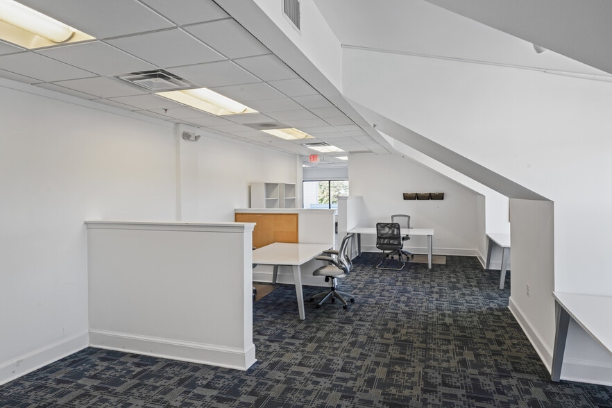 More Photos Of 602 S King St, Leesburg Medical For Lease