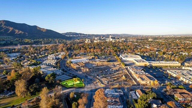 More Photos Of 900 W Riverside Dr, Burbank Restaurant For Sale