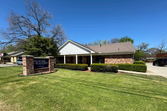 Primary Photo Of 910 W University Dr, McKinney Office For Lease