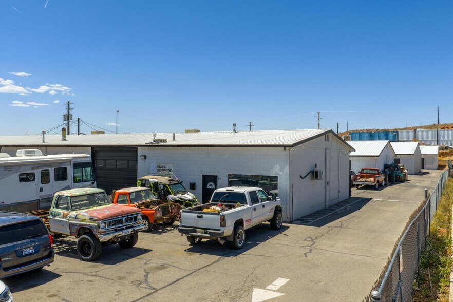 More Photos Of 511 N 1300 E, St George Warehouse For Sale