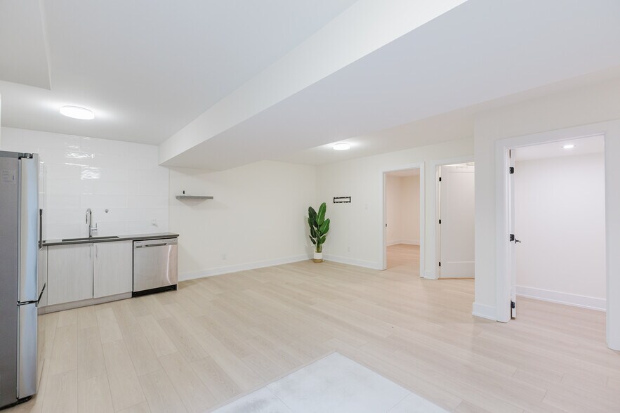 More Photos Of 62 Columbus Av, Ottawa Multifamily For Sale