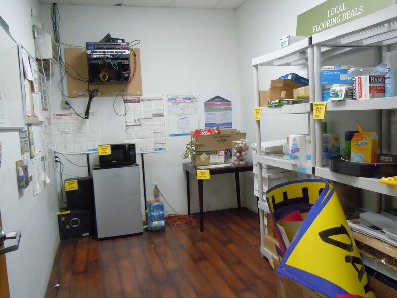 More Photos Of 1805 Tin Valley Cir, Birmingham Warehouse For Lease