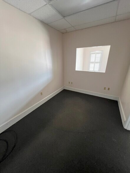 More Photos Of 1636 Philema Rd S, Albany Freestanding For Lease