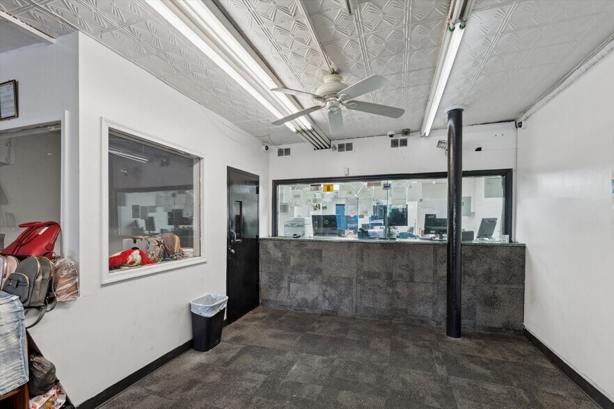 More Photos Of 2777 Kensington Ave, Philadelphia Storefront For Sale