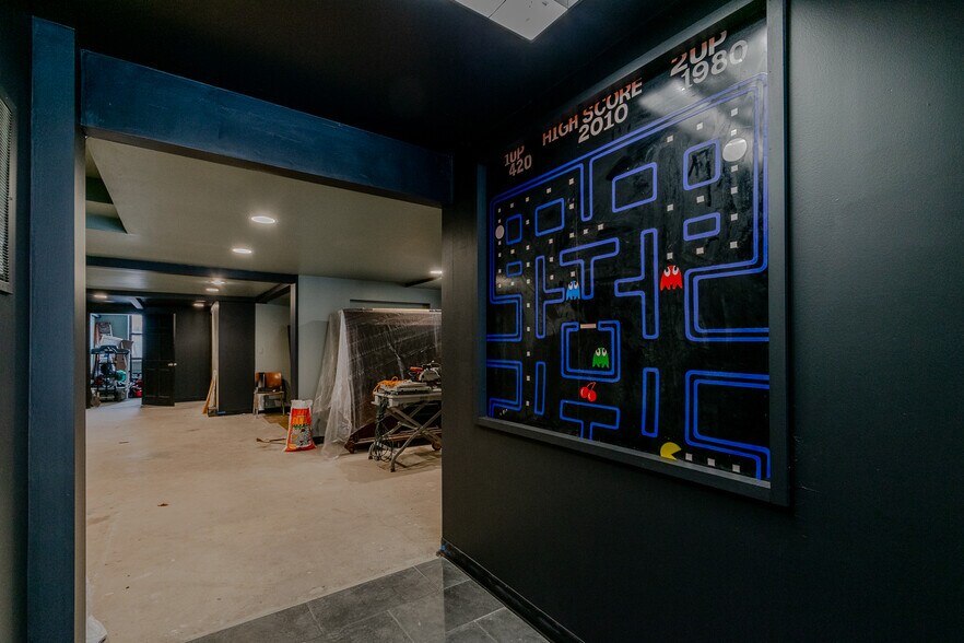 More Photos Of 7409 W Irving Park, Chicago General Retail For Sale