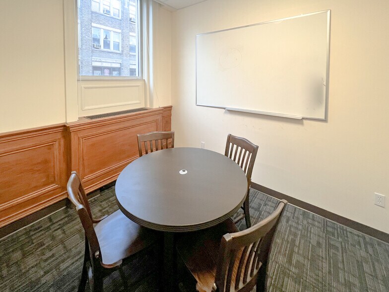 More Photos Of 347 Main St, Poughkeepsie Office For Lease