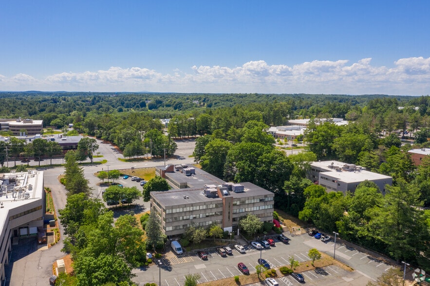 More Photos Of 19 Crosby Dr, Bedford Unknown For Lease