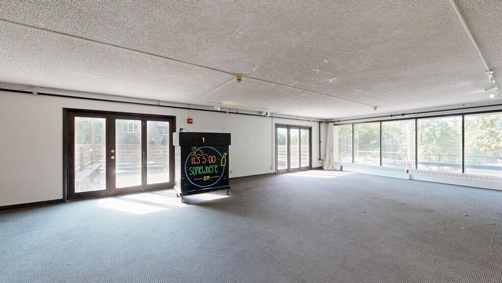 More Photos Of 700 NE California St, Pullman Apartments For Sale