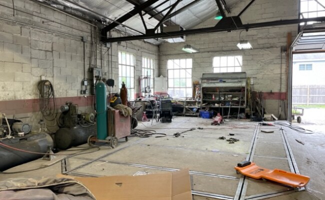More Photos Of 630 Yale Ave, Swarthmore Industrial For Sale