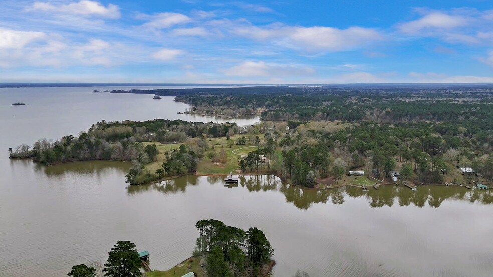 More Photos Of 111 Cypress Bay dr, Milam Specialty For Sale