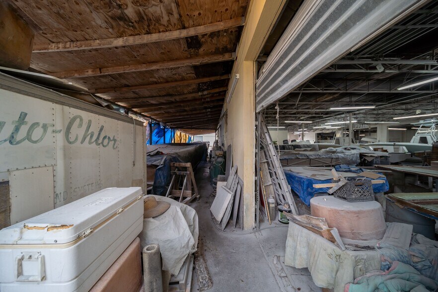 More Photos Of 1040 E 26th St, Hialeah Warehouse For Sale