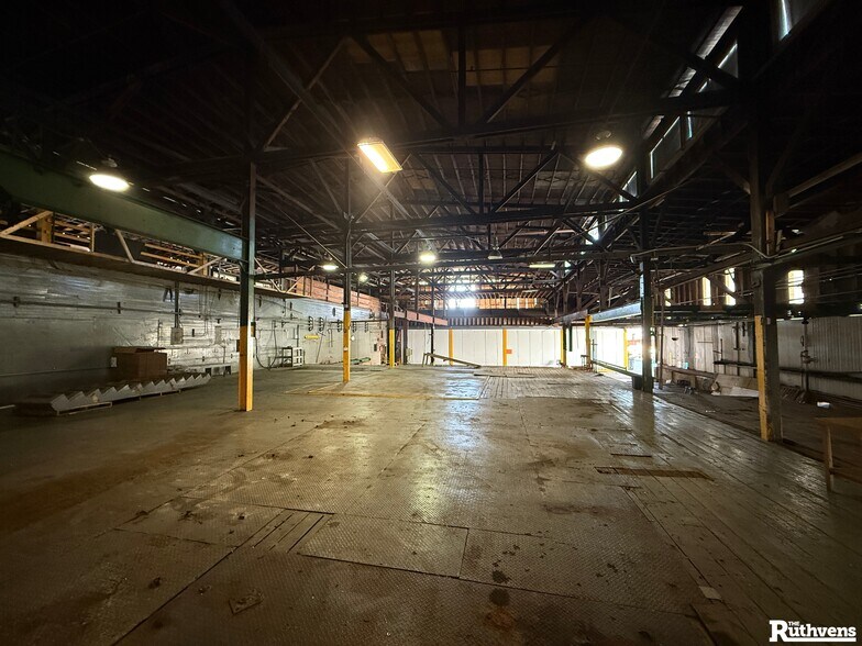 More Photos Of 500 Avenue R SW, Winter Haven Warehouse For Sale