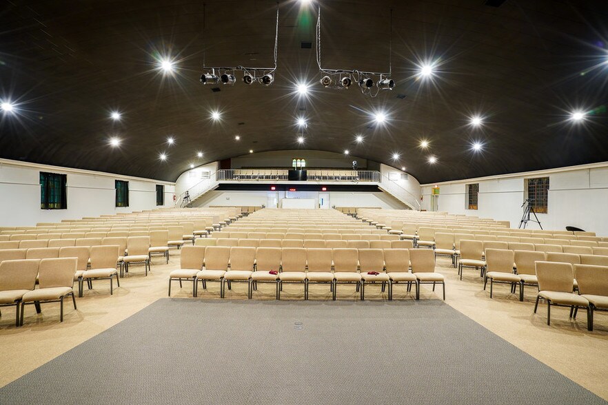 More Photos Of 1110 S 12th St, Fort Smith Religious Facility For Sale