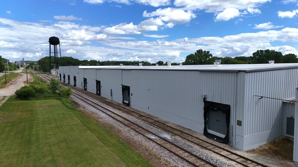 More Photos Of 680 E John St, Markesan Food Processing For Lease