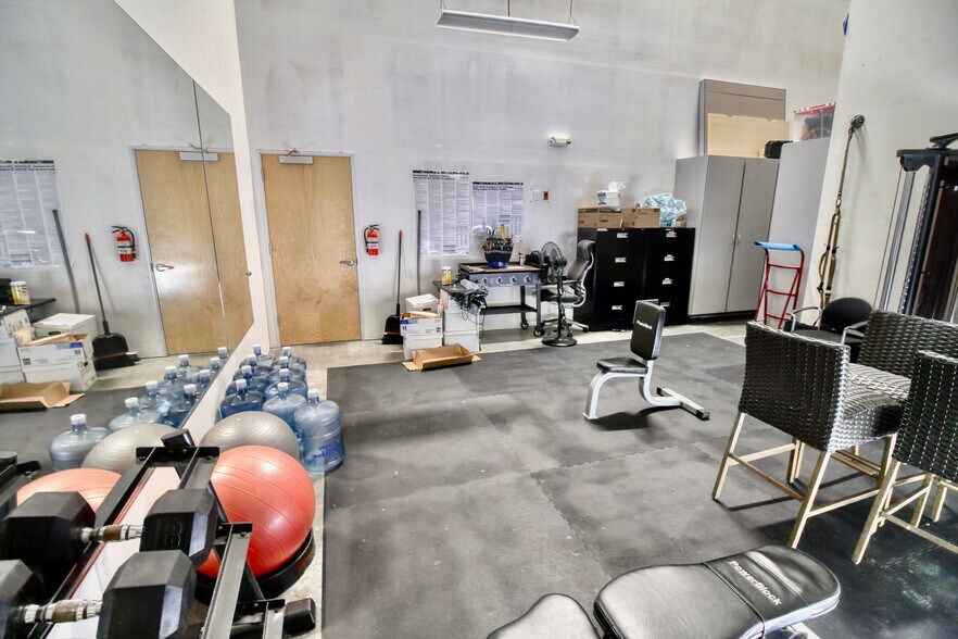 More Photos Of 3600-3608 Ocean Ranch Blvd, Oceanside Warehouse For Sale