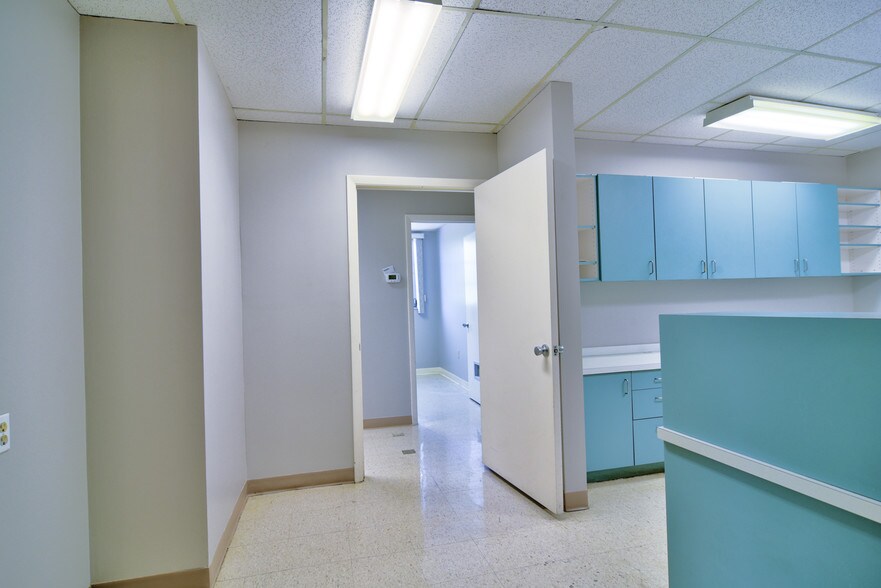 More Photos Of Northside Professional Complex, Saint Petersburg Medical For Lease