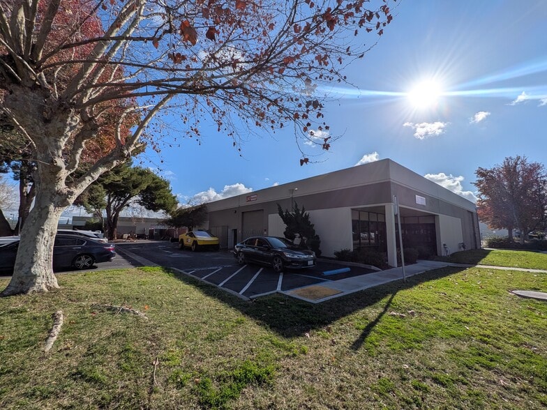 More Photos Of 1522 Arbuckle Ct, Santa Clara Manufacturing For Lease