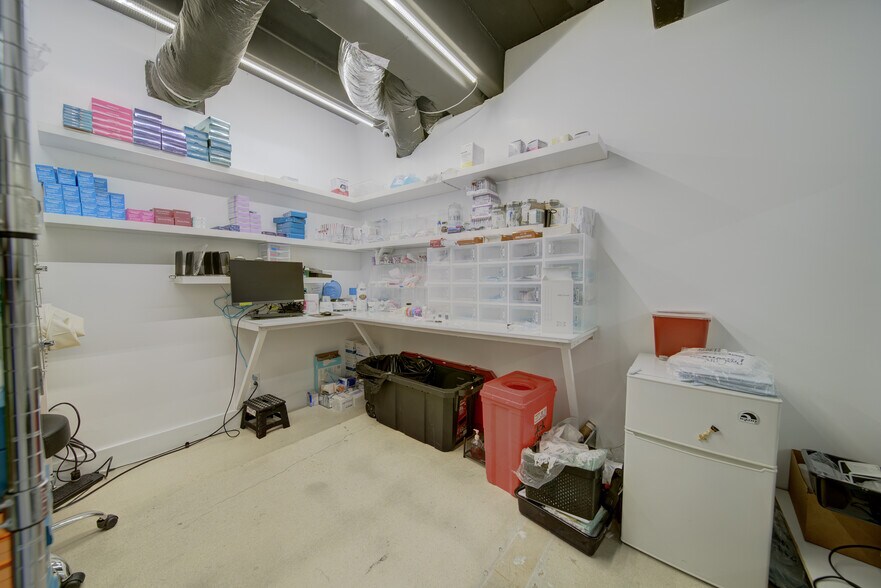 More Photos Of 2455 SW 27th Ave, Miami Medical For Lease