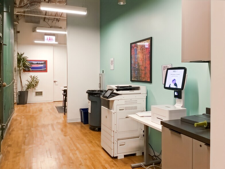 More Photos Of 900 W Randolph St, Chicago Coworking Space