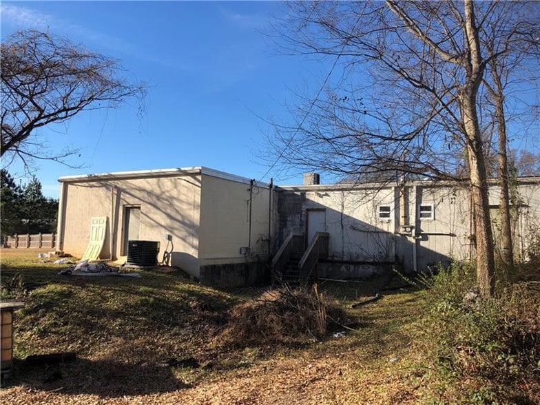 More Photos Of 2539-2545 Veterans Memorial Hwy, Austell Freestanding For Sale