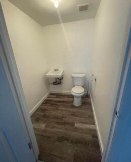 More Photos Of 12505 66th St N, Largo Warehouse For Lease