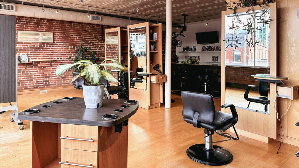 More Photos Of 23 Franklin St, Torrington Storefront Retail Office For Lease