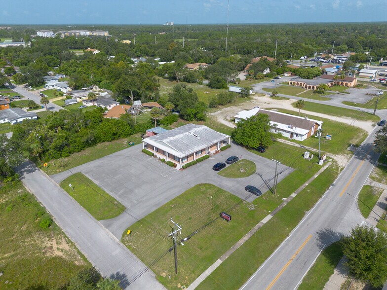 More Photos Of 1036 Derbyshire Rd, Daytona Beach Office For Sale