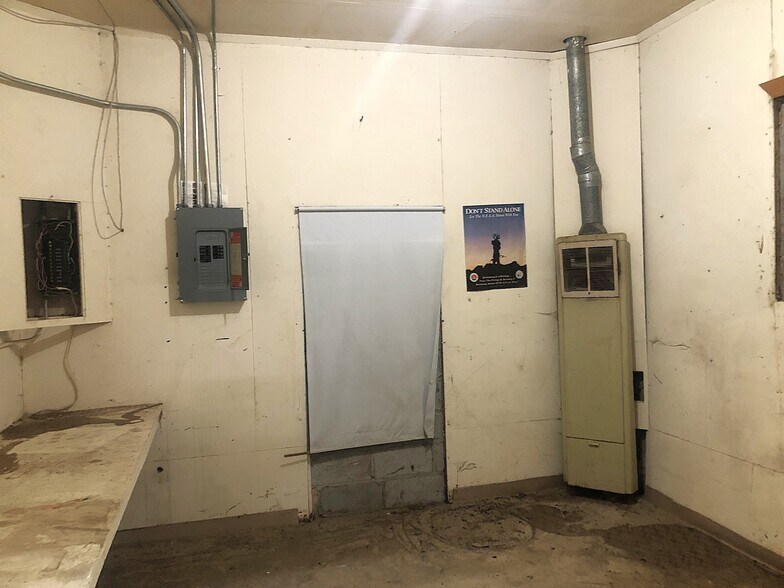 More Photos Of 2650 U.S. Rte 66 Hwy, Gallup Flex For Sale