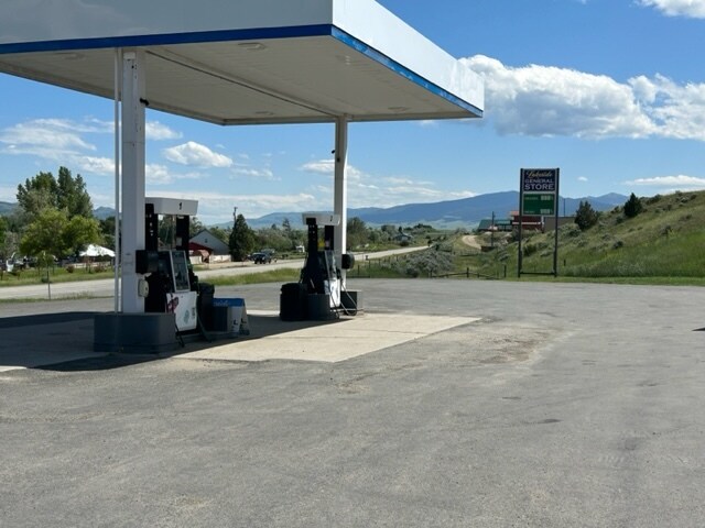 More Photos Of 5330 York Rd, Helena Convenience Store For Sale