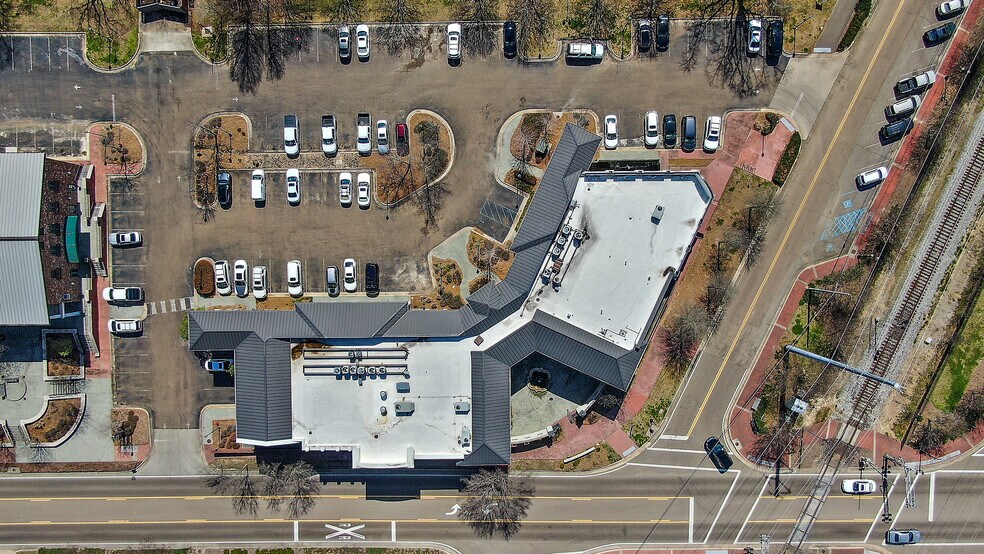 More Photos Of 113-115 W Jackson Ave, Ridgeland Unknown For Lease