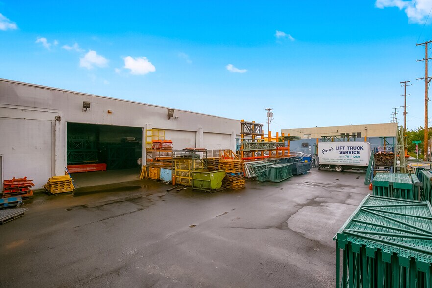 More Photos Of 712 SE 7th Ave, Portland Warehouse For Sale