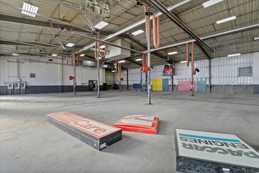 More Photos Of 12104 Deike Ct, Cheyenne Truck Terminal For Sale