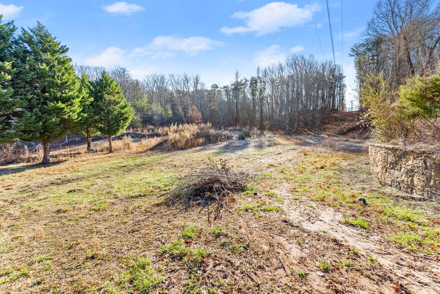 More Photos Of 438 Dixon Dr, Cleveland Land For Sale
